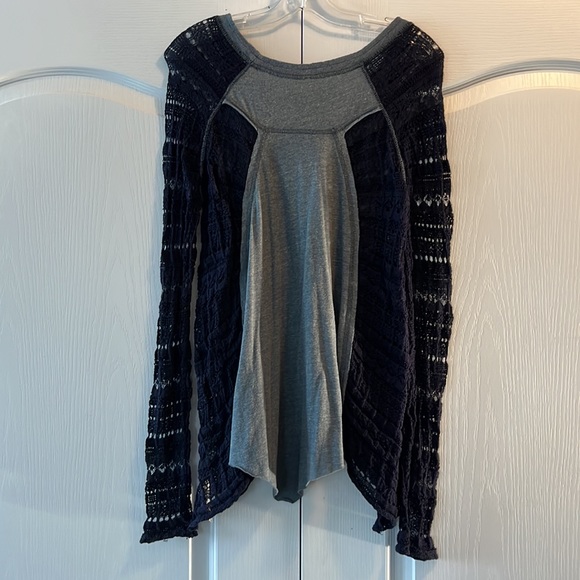 GUc Free People boho style grey jersey and navy blue lace  top - Picture 7 of 15